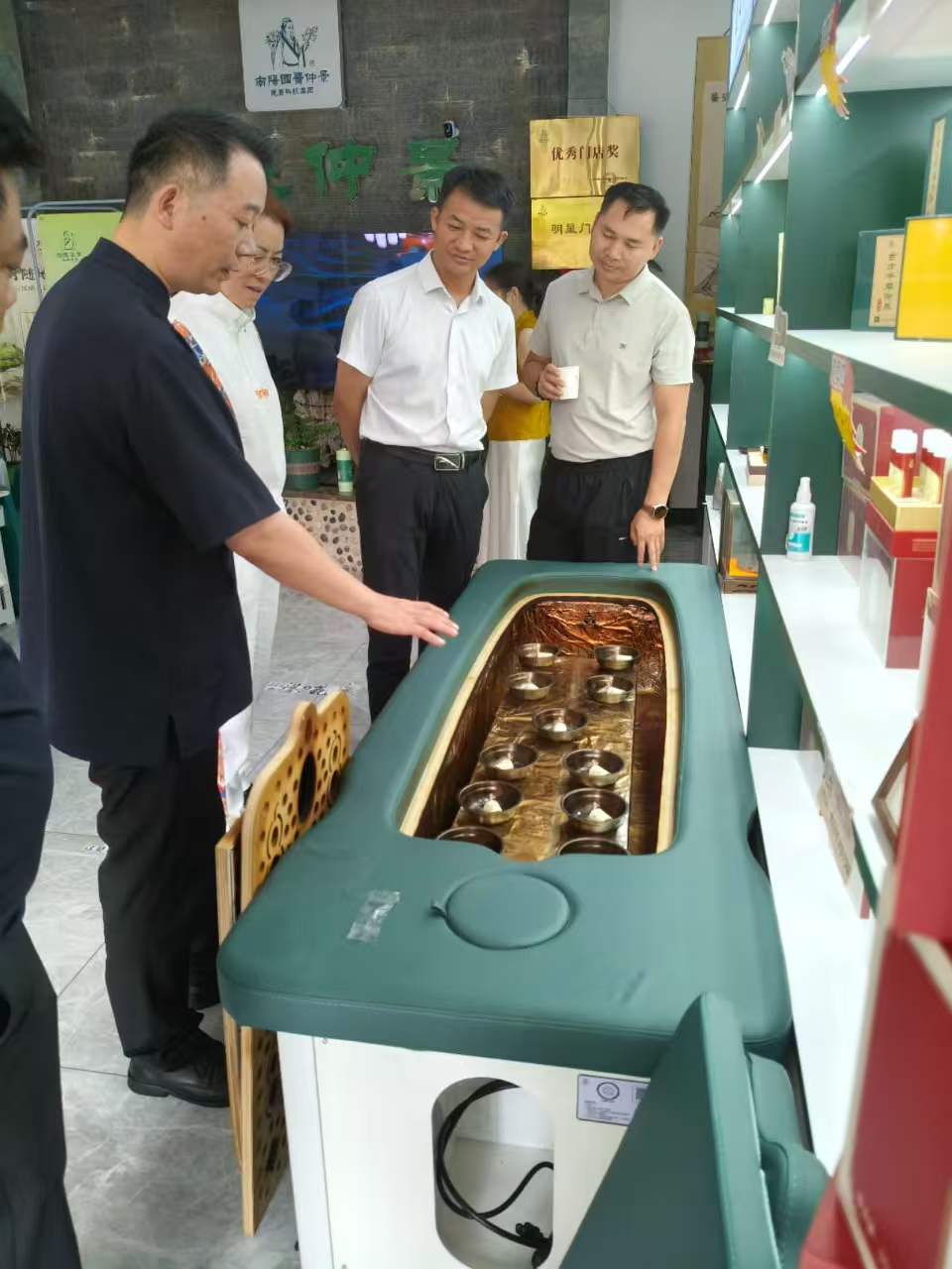 走访交流现场