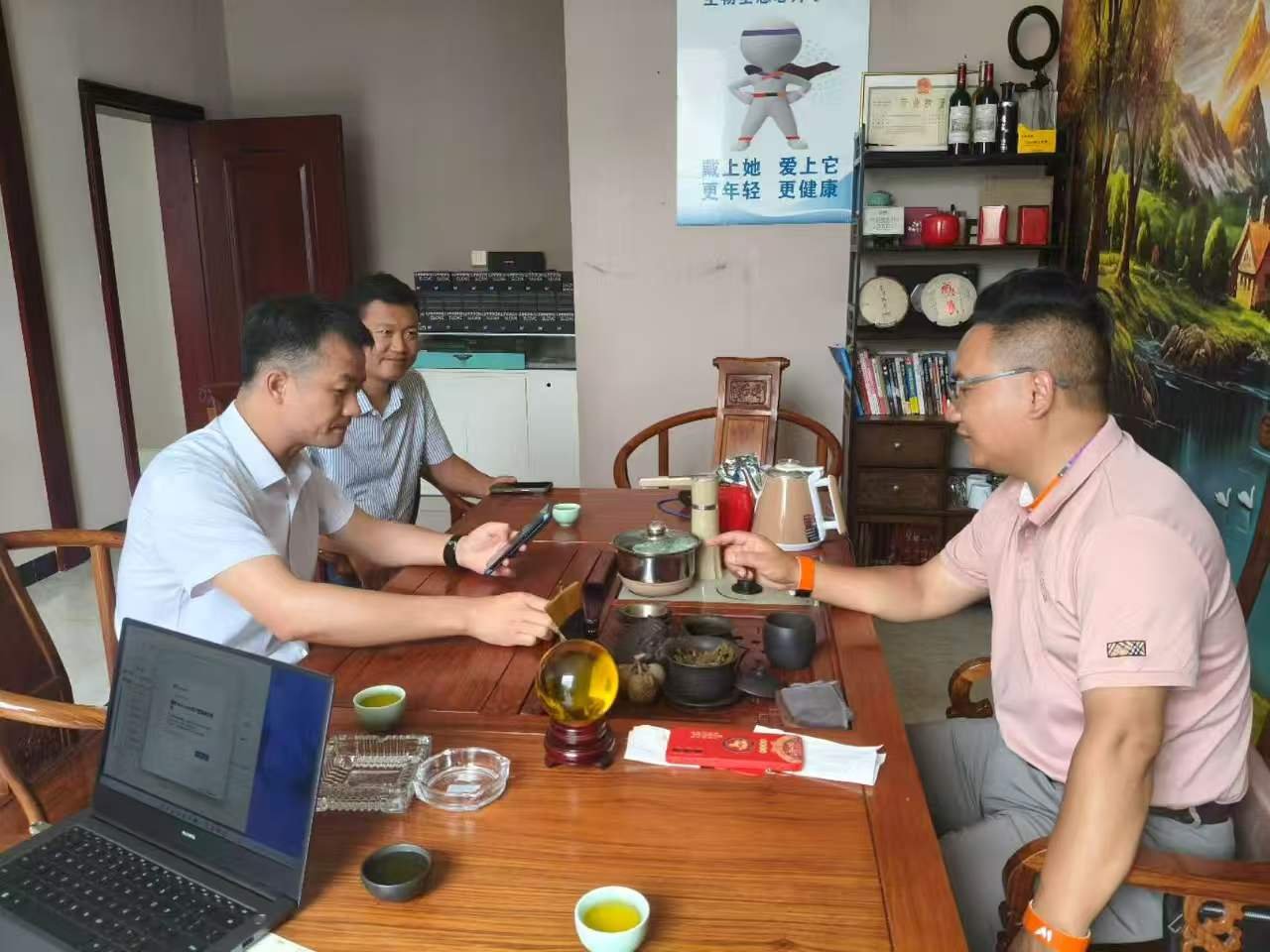 走访七都良缘婚介中心：云南会员制难做，跨省"闪婚"模式为何盛行？